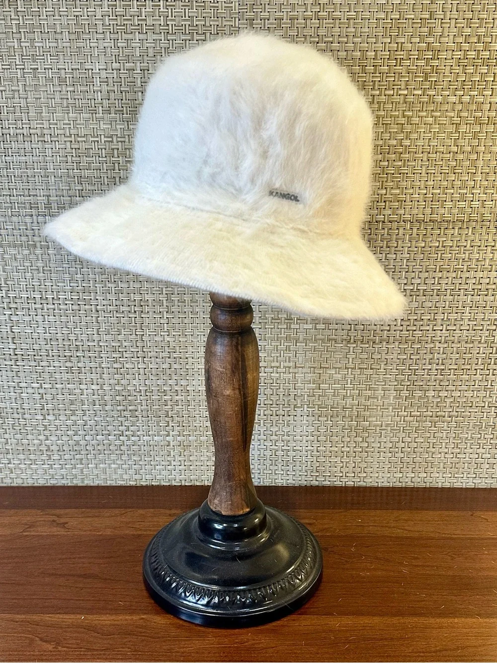 VTG 1980s-90s Kangol Furgora Casual Bucket Hat White Fluffy Angora Blend M